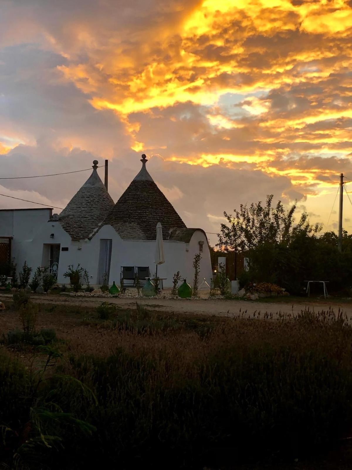Trullo Trilli Puglia Villa มาร์ตินาฟรังกา ภายนอก รูปภาพ