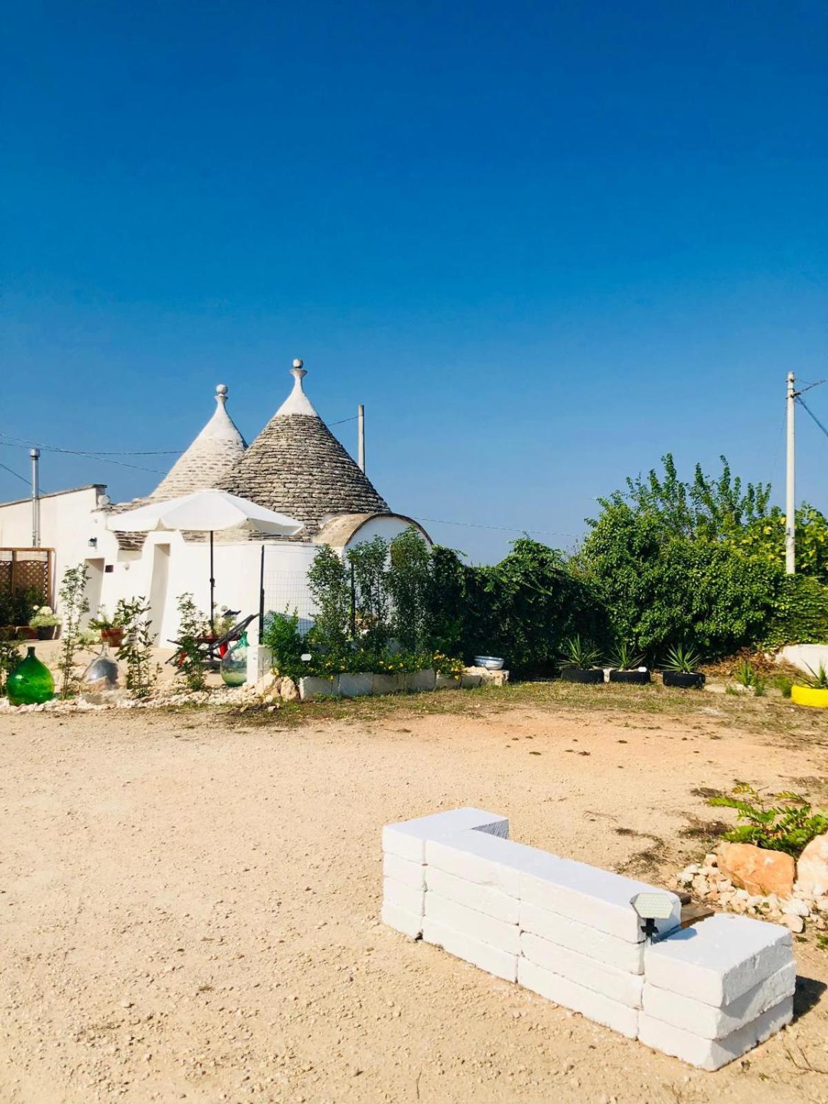 Trullo Trilli Puglia Villa มาร์ตินาฟรังกา ภายนอก รูปภาพ